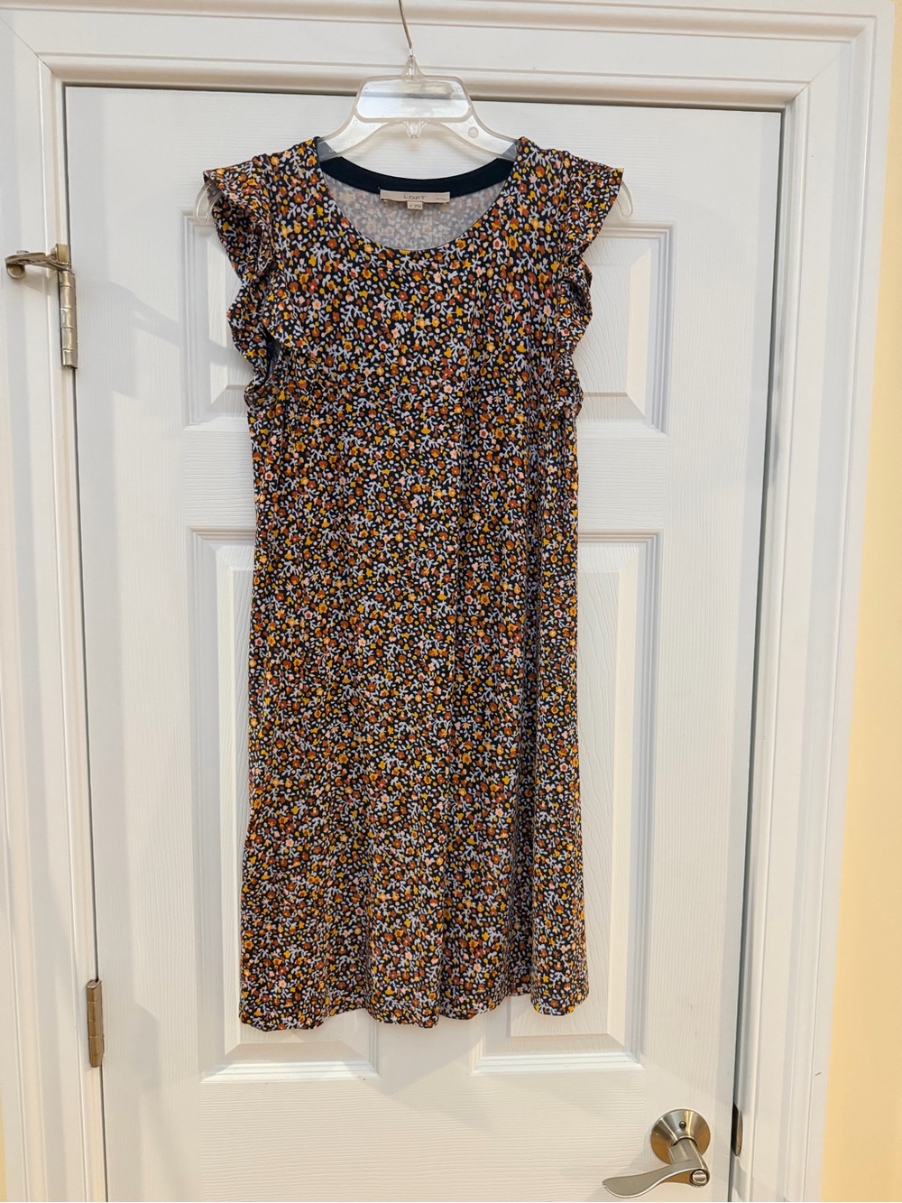 Ladies Size SP "LOFT" Navy Floral Ruffle-Sleeve Dress GUC